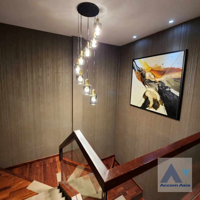 15  4 br House for rent and sale in Lat Phrao ,Bangkok MRT Lat Phrao at The Gallery House Pattern AA44514