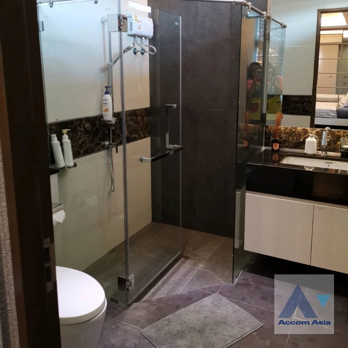 32  4 br House for rent and sale in Lat Phrao ,Bangkok MRT Lat Phrao at The Gallery House Pattern AA44514