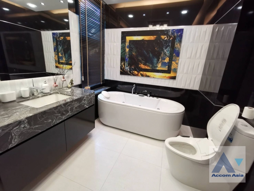 29  4 br House for rent and sale in Lat Phrao ,Bangkok MRT Lat Phrao at The Gallery House Pattern AA44514