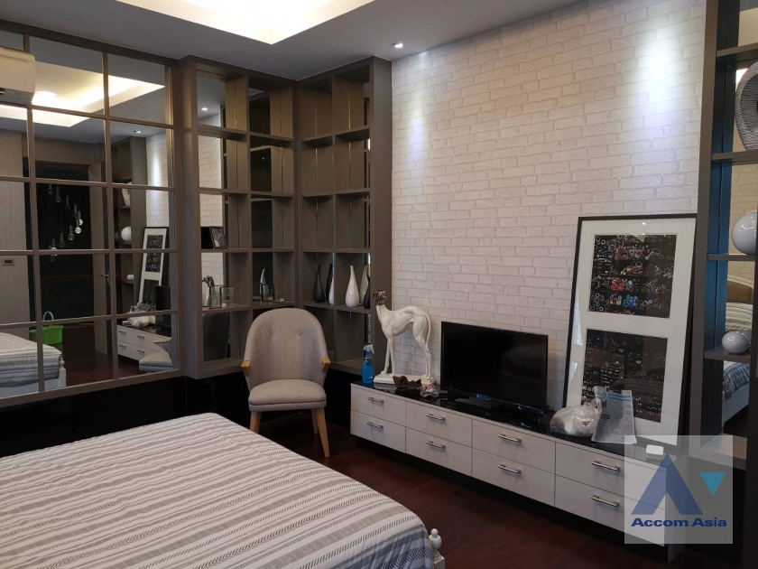 22  4 br House for rent and sale in Lat Phrao ,Bangkok MRT Lat Phrao at The Gallery House Pattern AA44514