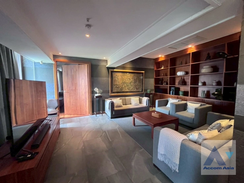  1  2 br Apartment For Rent in Ploenchit ,Bangkok BTS Ratchadamri at Chic Style AA44517