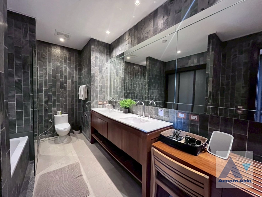 18  2 br Apartment For Rent in Ploenchit ,Bangkok BTS Ratchadamri at Chic Style AA44517