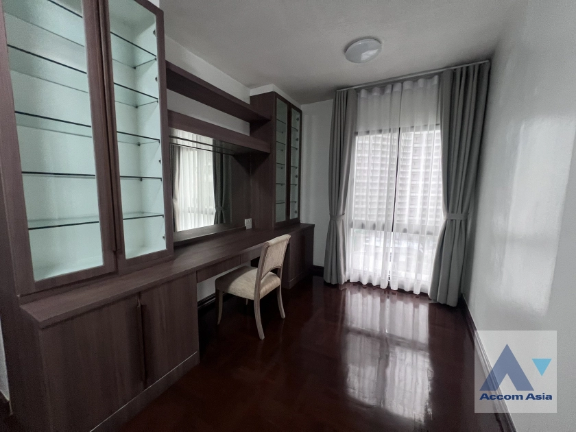 14  3 br Apartment for rent and sale in Ploenchit ,Bangkok BTS Chitlom at Heart of Langsuan - Privacy AA44519