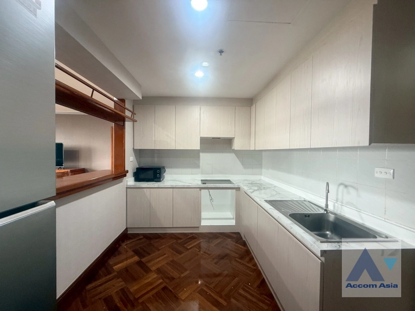 5  3 br Apartment for rent and sale in Sukhumvit ,Bangkok BTS Ekkamai at Panoramic view on balcony AA44520