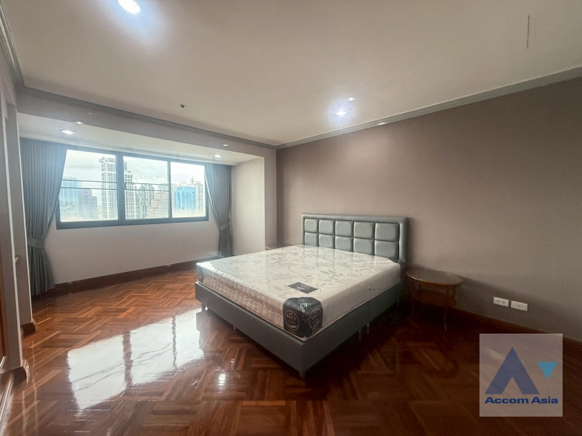 6  3 br Apartment for rent and sale in Sukhumvit ,Bangkok BTS Ekkamai at Panoramic view on balcony AA44520