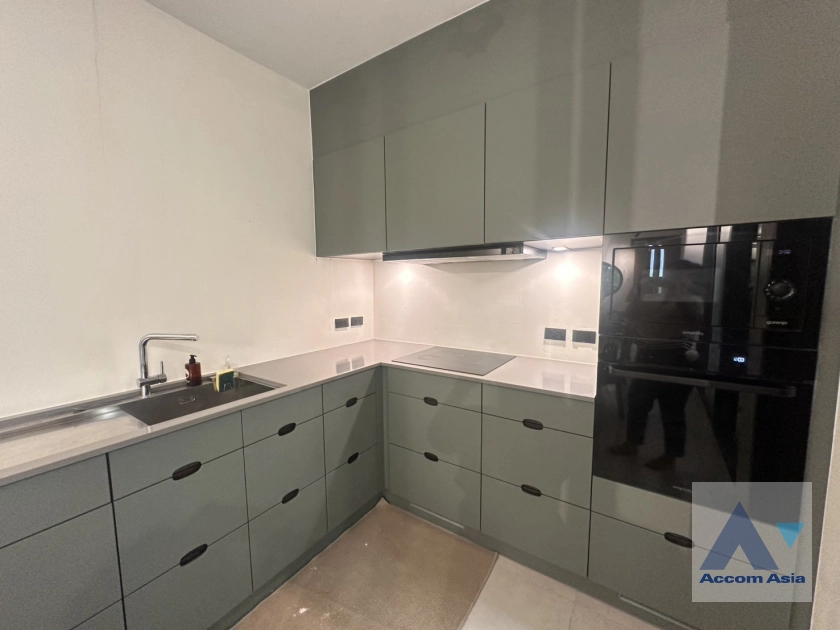 10  2 br Townhouse For Rent in Sathorn ,Bangkok BTS Chong Nonsi AA44522