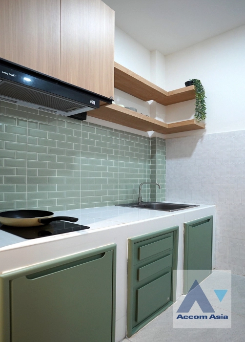 7  3 br Townhouse For Rent in Ratchadaphisek ,Bangkok MRT Huai Khwang AA44524