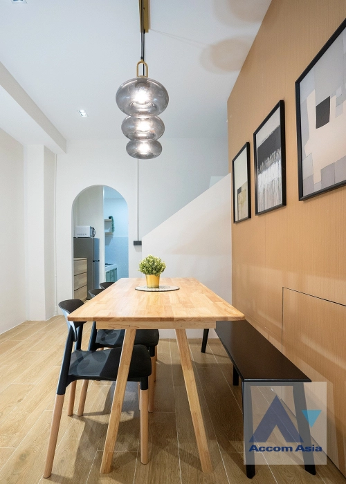  1  3 br Townhouse For Rent in Ratchadaphisek ,Bangkok MRT Huai Khwang AA44524