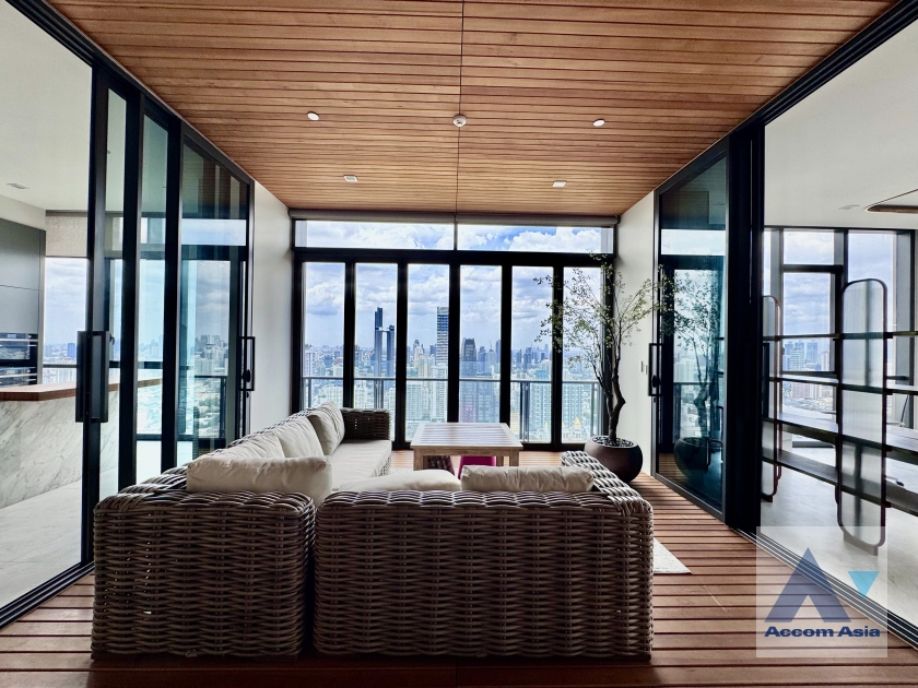 unit 3 Bedrooms  Condominium For Rent & Sale in Sukhumvit, Bangkok  near BTS Thong Lo (AA44530)