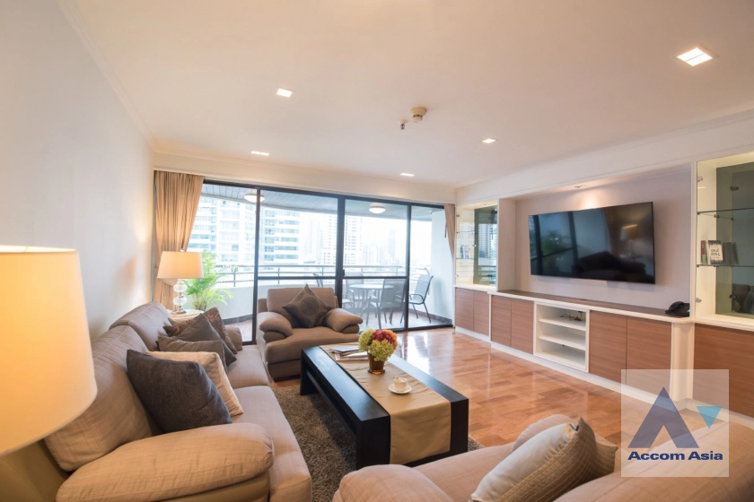  Warm Family Atmosphere Apartment  4 Bedroom for Sale & Rent MRT Sukhumvit in Sukhumvit Bangkok