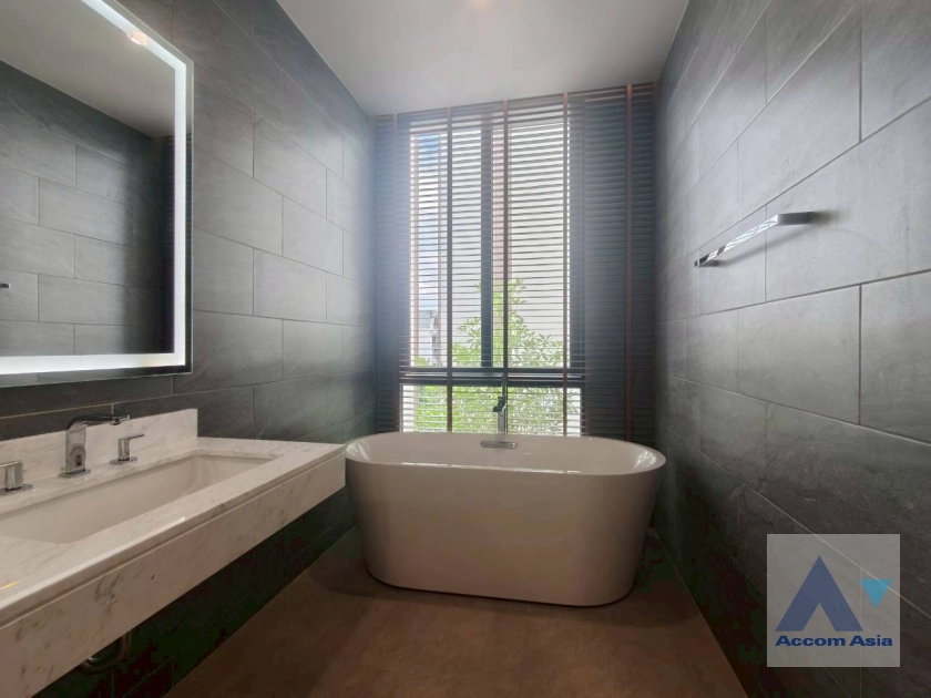 17  3 br House For Sale in Phaholyothin ,Bangkok BTS Sanam Pao at SCAPE ARI AA44537