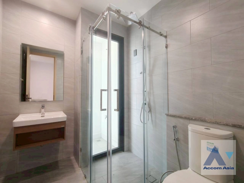 27  3 br House For Sale in Phaholyothin ,Bangkok BTS Sanam Pao at SCAPE ARI AA44537