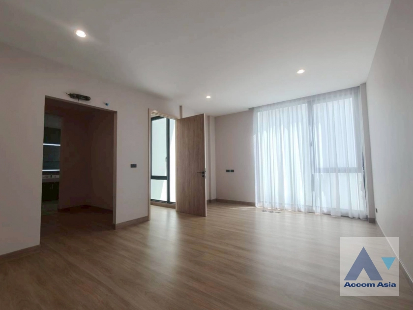 13  3 br House For Sale in Phaholyothin ,Bangkok BTS Sanam Pao at SCAPE ARI AA44537