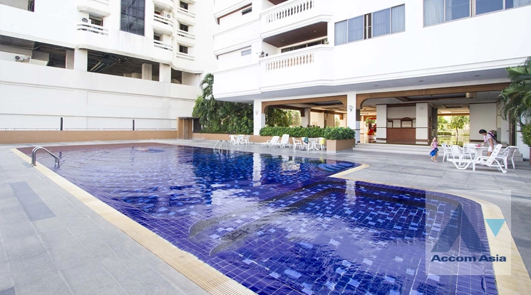 Pet friendly |  The Luxurious Residence Apartment  3 Bedroom for Sale & Rent BTS Nana in Sukhumvit Bangkok