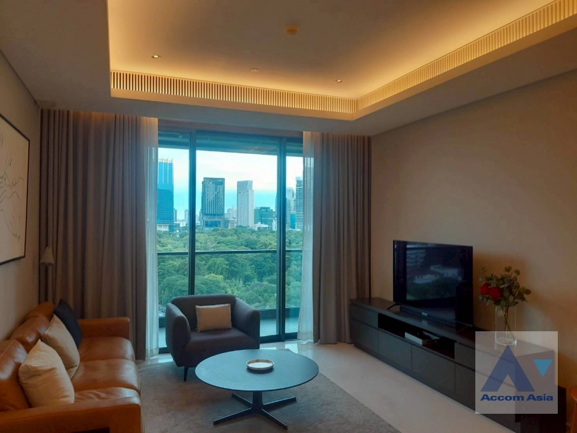 9  2 br Condominium For Rent in Ploenchit ,Bangkok BTS Ploenchit at Sindhorn Tonson AA44546