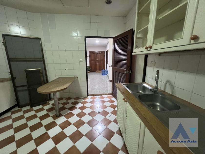 5  3 br Apartment for rent and sale in Sukhumvit ,Bangkok BTS Asok - MRT Sukhumvit at Suite For Family AA44548