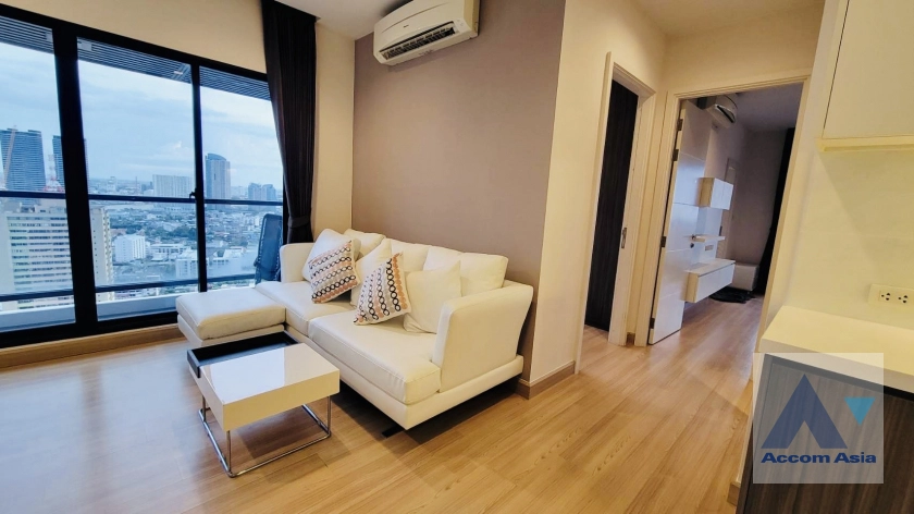 unitCorner Unit |  2 Bedrooms  Condominium For Rent in Charoen Nakhon, Bangkok  near BTS Krung Thon Buri (AA44550)