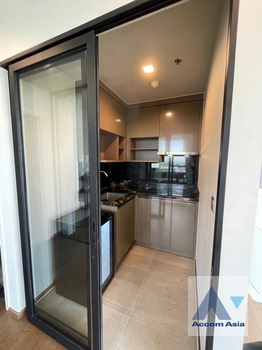 unitCorner Unit, Fully Furnished |  1 Bedroom  Condominium For Sale in Sukhumvit, Bangkok  near BTS Thong Lo (AA44553)