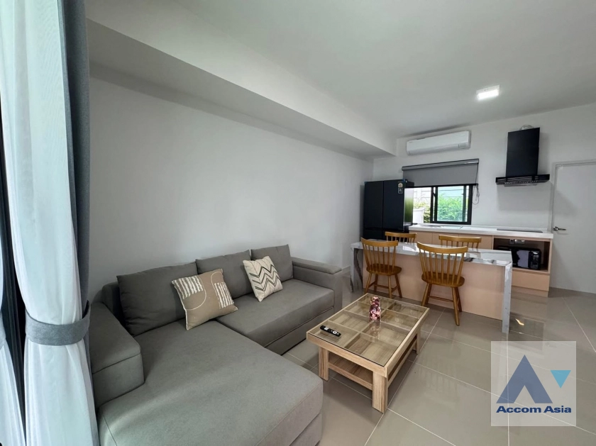 Pet friendly |  House Townhouse  3 Bedroom for Sale & Rent   in Samutprakan Samutprakan