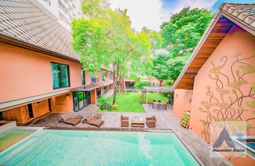 unitPrivate Swimming Pool |  6 Bedrooms  House For Rent in Sukhumvit, Bangkok  near BTS Phrom Phong (AA44558)
