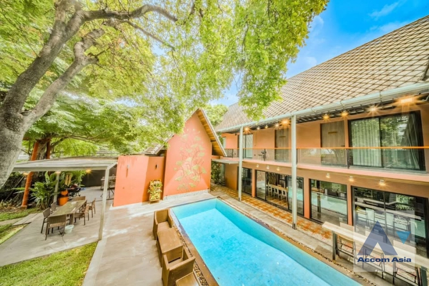 unitPrivate Swimming Pool |  6 Bedrooms  House For Rent in Sukhumvit, Bangkok  near BTS Phrom Phong (AA44558)