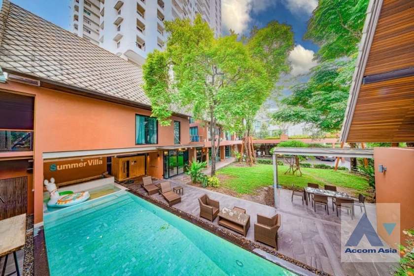 4  6 br House For Rent in Sukhumvit ,Bangkok BTS Phrom Phong AA44558