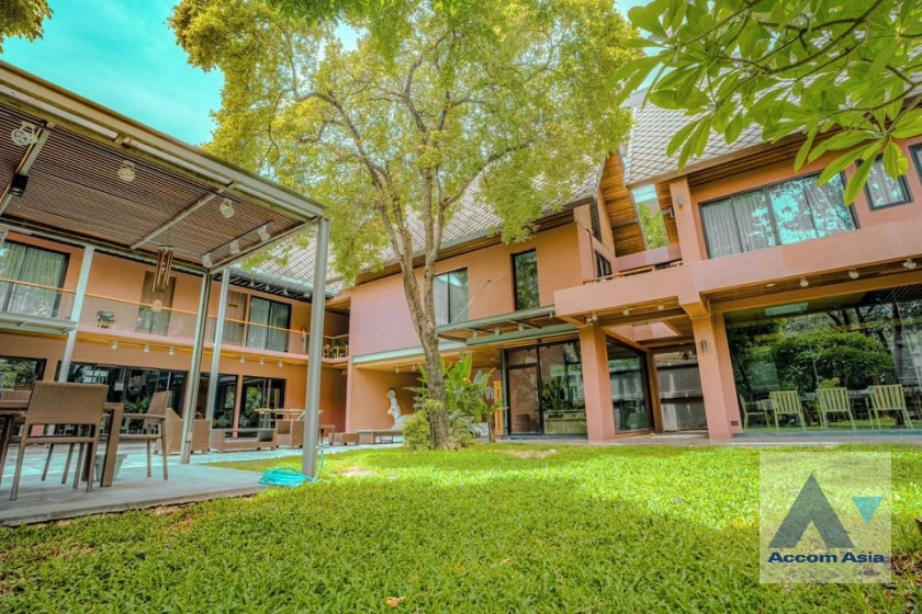 unitPrivate Swimming Pool |  6 Bedrooms  House For Rent in Sukhumvit, Bangkok  near BTS Phrom Phong (AA44558)