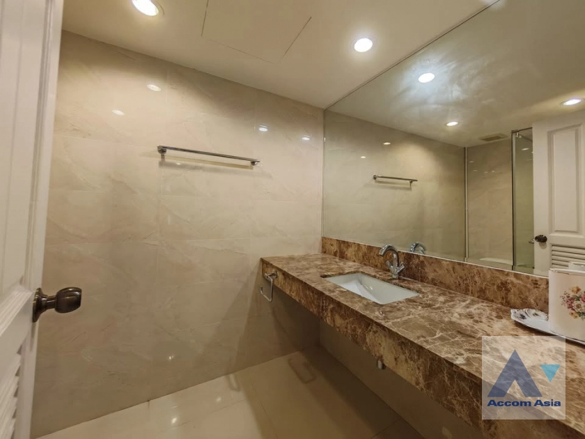 25  2 br Condominium for rent and sale in Ploenchit ,Bangkok BTS Ploenchit at La Maison Ruamrudee AA44559