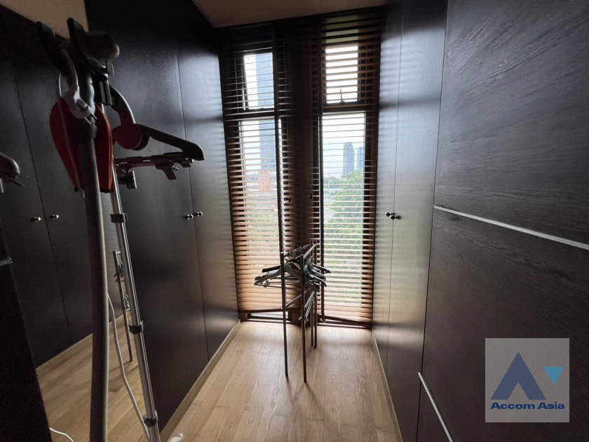 unitDuplex Condo, Pet friendly |  3 Bedrooms  Condominium For Sale in Sukhumvit, Bangkok  near BTS Thong Lo (AA44564)