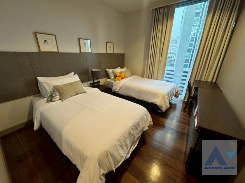 12  3 br Apartment for rent and sale in Sukhumvit ,Bangkok  at Modern Apartment AA44565