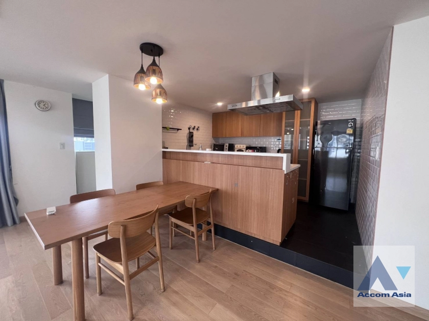 7  2 br Condominium for rent and sale in Sukhumvit ,Bangkok BTS Phrom Phong at Acadamia Grand Tower AA44567