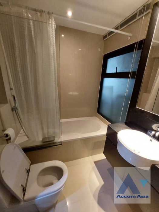 9  1 br Condominium For Rent in Sathorn ,Bangkok BTS Sala Daeng - MRT Lumphini at Sathorn Gardens AA44571