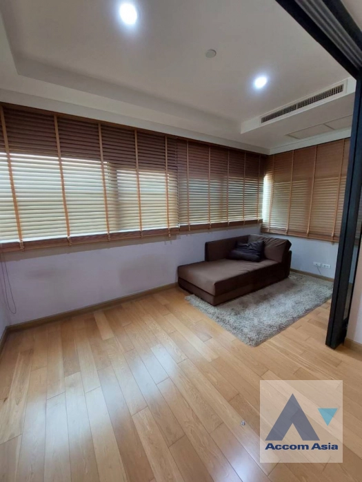 8  1 br Condominium For Rent in Sathorn ,Bangkok BTS Sala Daeng - MRT Lumphini at Sathorn Gardens AA44571