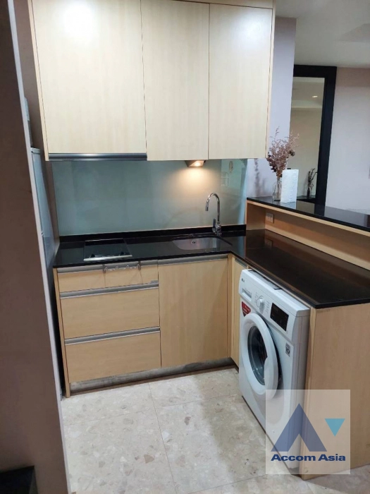 6  1 br Condominium For Rent in Sathorn ,Bangkok BTS Sala Daeng - MRT Lumphini at Sathorn Gardens AA44571