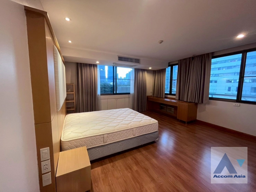 13  2 br Apartment for rent and sale in Ploenchit ,Bangkok BTS Ratchadamri at Step to Lumpini Park AA44573