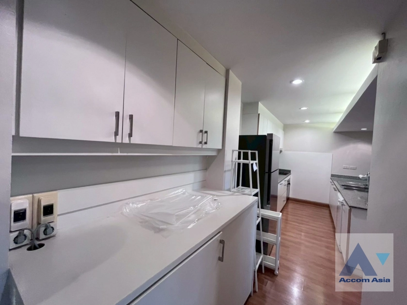 10  2 br Apartment for rent and sale in Ploenchit ,Bangkok BTS Ratchadamri at Step to Lumpini Park AA44573