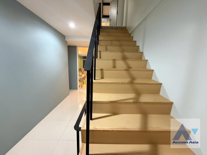 25  3 br Townhouse for rent and sale in Sukhumvit ,Bangkok BTS Phrom Phong - MRT Queen Sirikit National Convention Center AA44579