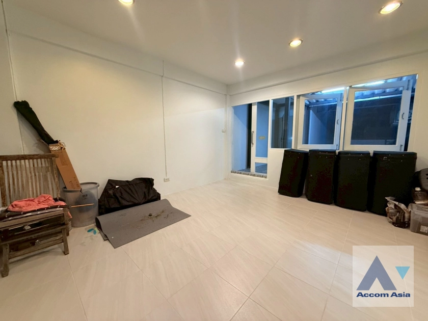 27  3 br Townhouse for rent and sale in Sukhumvit ,Bangkok BTS Phrom Phong - MRT Queen Sirikit National Convention Center AA44579