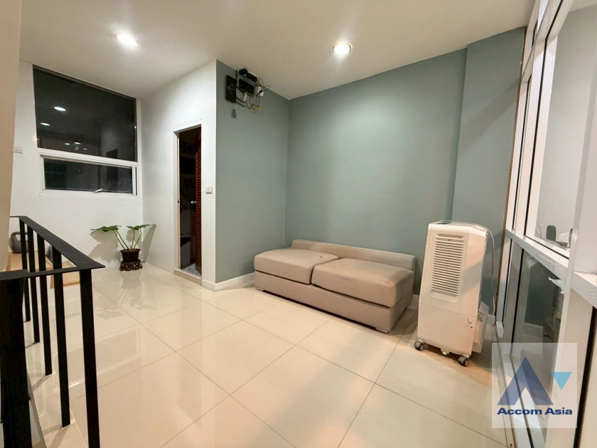 9  3 br Townhouse for rent and sale in Sukhumvit ,Bangkok BTS Phrom Phong - MRT Queen Sirikit National Convention Center AA44579