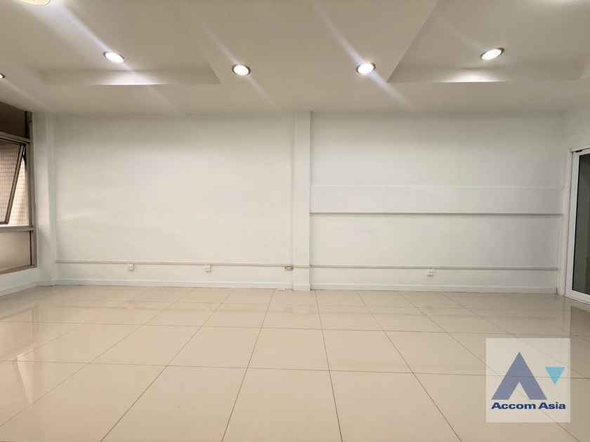 13  3 br Townhouse for rent and sale in Sukhumvit ,Bangkok BTS Phrom Phong - MRT Queen Sirikit National Convention Center AA44579