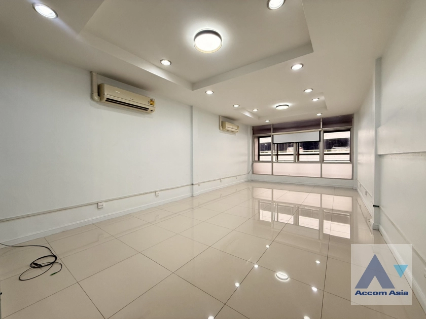 11  3 br Townhouse for rent and sale in Sukhumvit ,Bangkok BTS Phrom Phong - MRT Queen Sirikit National Convention Center AA44579