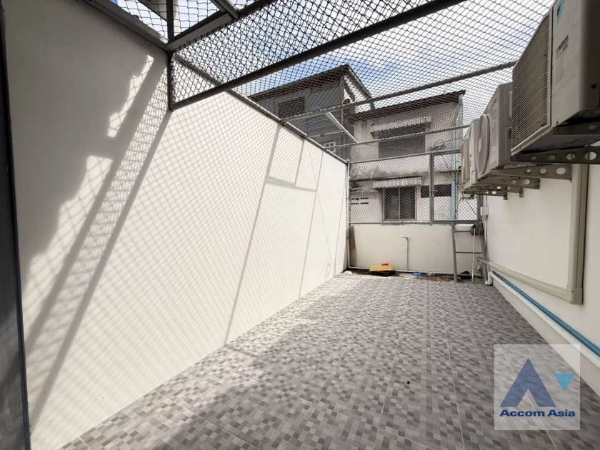 30  3 br Townhouse for rent and sale in Sukhumvit ,Bangkok BTS Phrom Phong - MRT Queen Sirikit National Convention Center AA44579