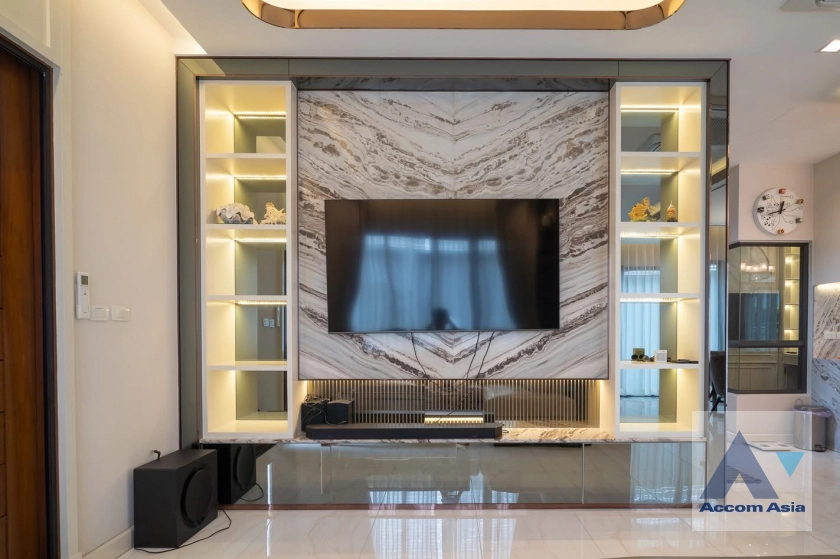  1  3 br House for rent and sale in Latkrabang ,Bangkok  at Bangkok Boulevard Rama 9 AA44595