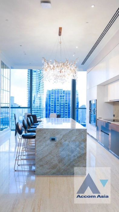 7  3 br Condominium For Sale in Ploenchit ,Bangkok BTS Chitlom at Scope Langsuan AA44596