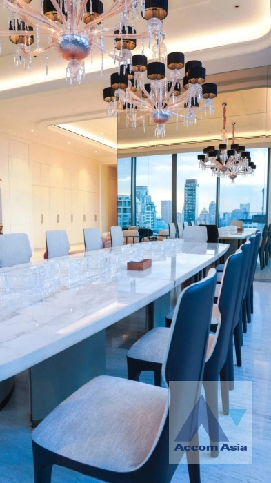 5  3 br Condominium For Sale in Ploenchit ,Bangkok BTS Chitlom at Scope Langsuan AA44596