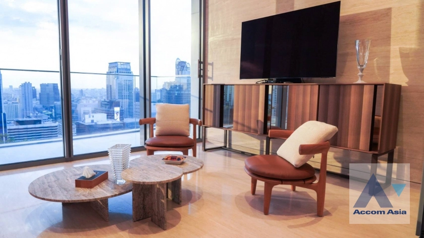 11  3 br Condominium For Sale in Ploenchit ,Bangkok BTS Chitlom at Scope Langsuan AA44596