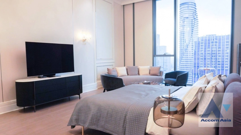 12  3 br Condominium For Sale in Ploenchit ,Bangkok BTS Chitlom at Scope Langsuan AA44596