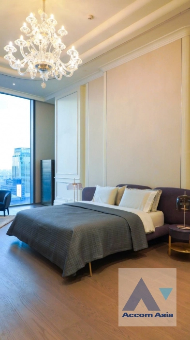 13  3 br Condominium For Sale in Ploenchit ,Bangkok BTS Chitlom at Scope Langsuan AA44596