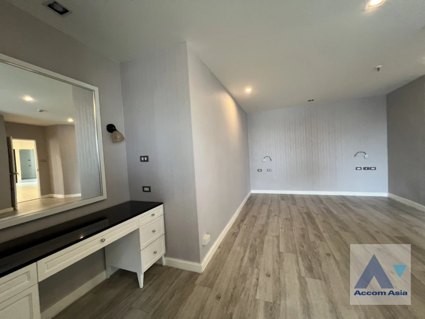 8  2 br Condominium For Sale in Sukhumvit ,Bangkok BTS Thong Lo at Fifty Fifth Tower AA44599