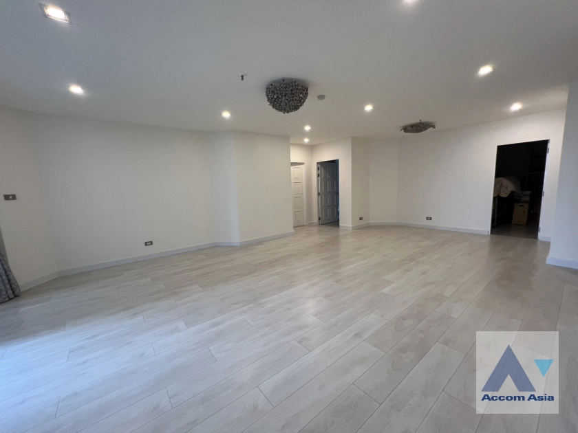 4  2 br Condominium For Sale in Sukhumvit ,Bangkok BTS Thong Lo at Fifty Fifth Tower AA44599